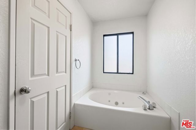 44138 Ruthron Avenue, Lancaster, CA 93536