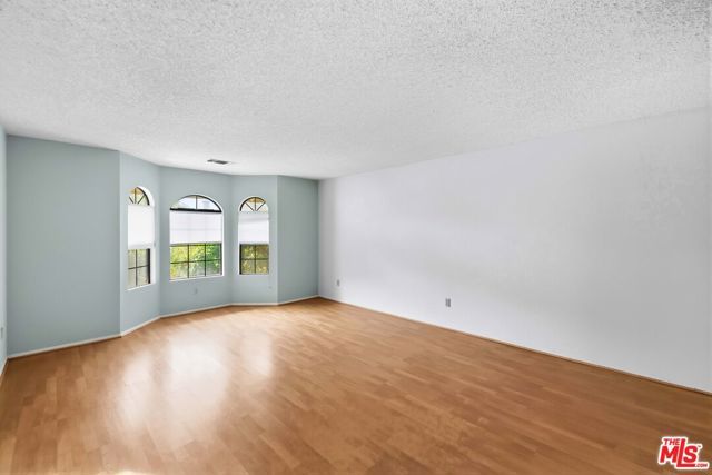 44138 Ruthron Avenue, Lancaster, CA 93536