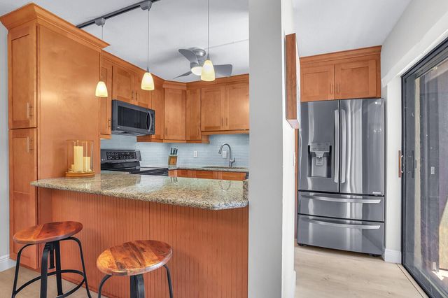 825 Center Street 14a, Jupiter, FL 33458