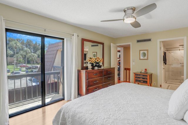 825 Center Street 14a, Jupiter, FL 33458