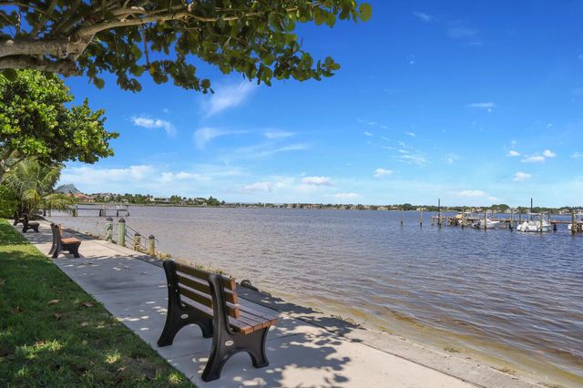 825 Center Street 14a, Jupiter, FL 33458