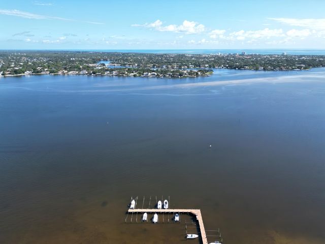 825 Center Street 14a, Jupiter, FL 33458