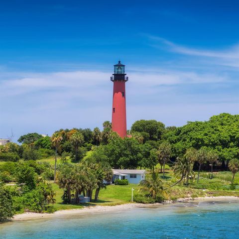 825 Center Street 14a, Jupiter, FL 33458
