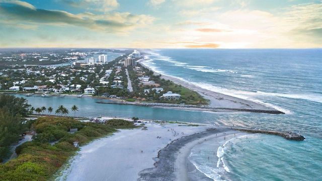 825 Center Street 14a, Jupiter, FL 33458