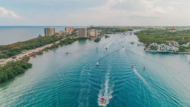 825 Center Street 14a, Jupiter, FL 33458
