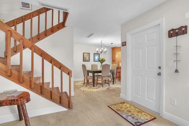825 Center Street 14a, Jupiter, FL 33458