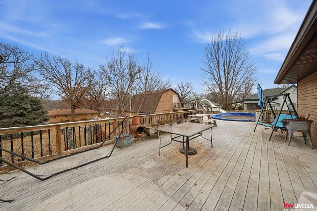 630 Maple Street, Hickman, NE 68372