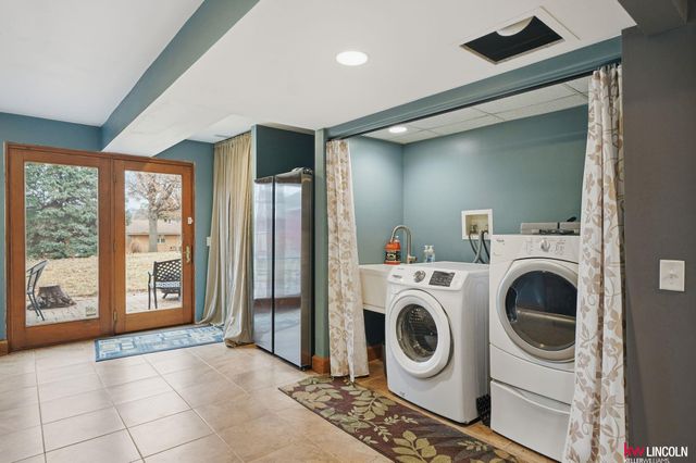 630 Maple Street, Hickman, NE 68372