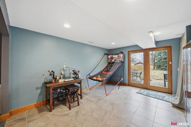 630 Maple Street, Hickman, NE 68372