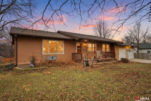 630 Maple Street, Hickman, NE 68372