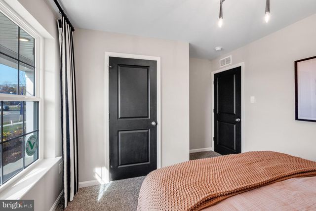 121 RIDERWOOD LN, Shepherdstown, WV 25443