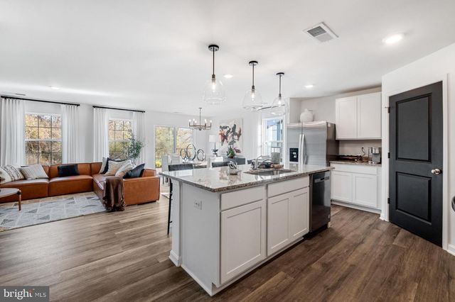 121 RIDERWOOD LN, Shepherdstown, WV 25443