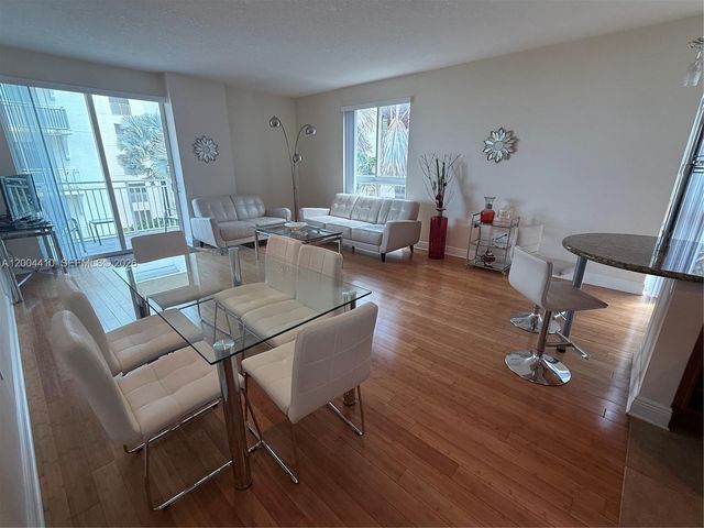 7275 SW 89th St B416, Miami, FL 33156