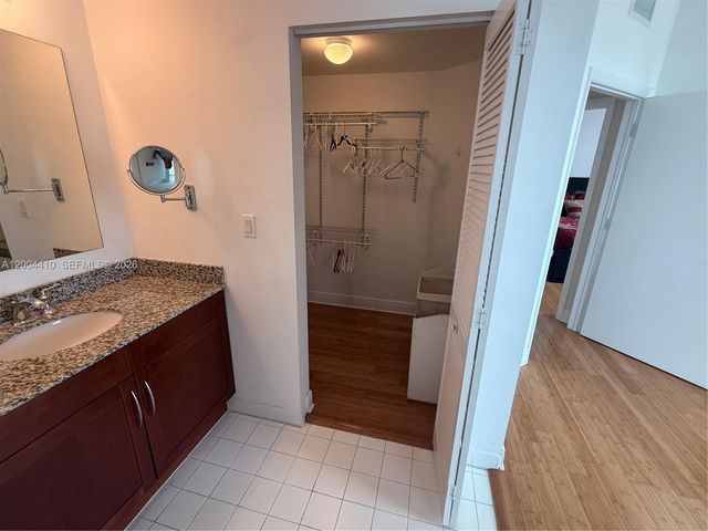 7275 SW 89th St B416, Miami, FL 33156