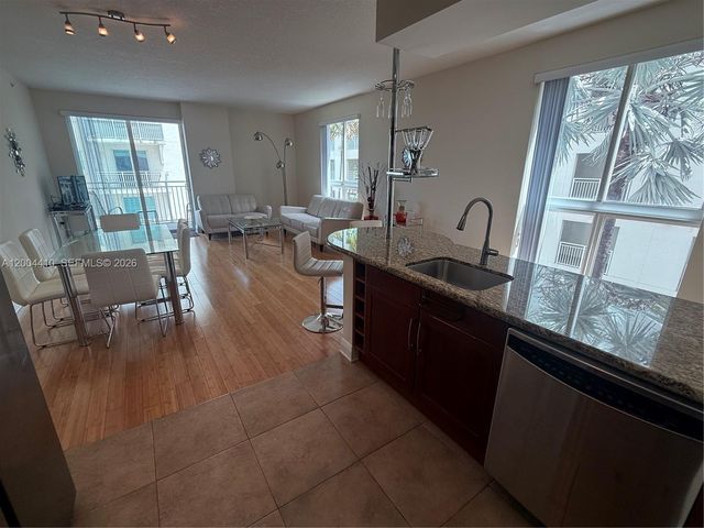 7275 SW 89th St B416, Miami, FL 33156