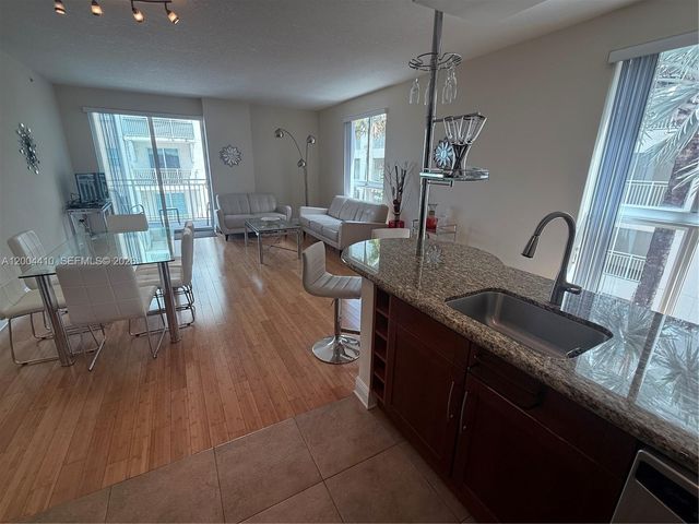 7275 SW 89th St B416, Miami, FL 33156