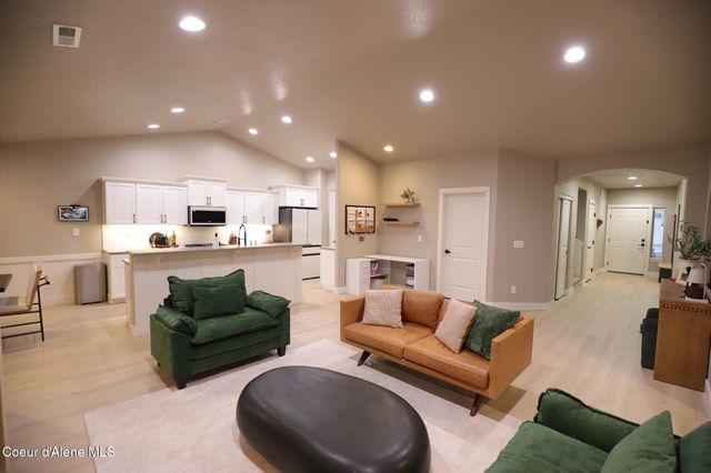 6539 W Irish CIR, Rathdrum, ID 83858