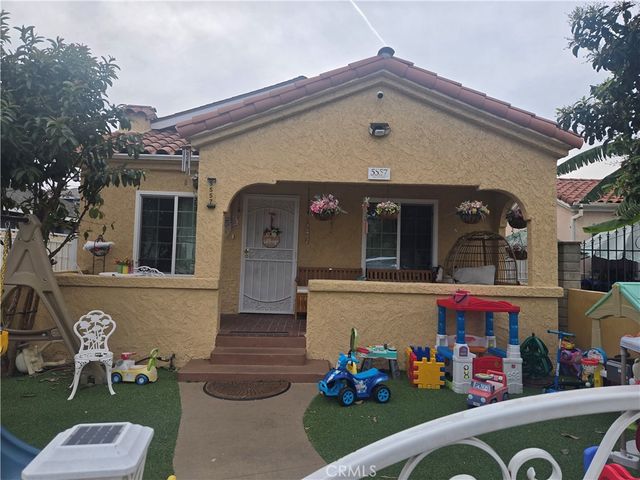 5557 Olive, Long Beach, CA 90805