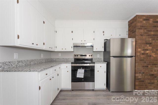107 Coram Avenue, Boonville, NC 27011