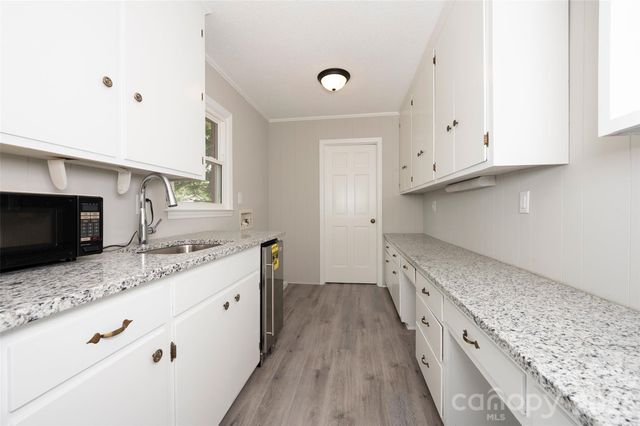 107 Coram Avenue, Boonville, NC 27011