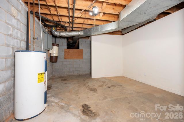 107 Coram Avenue, Boonville, NC 27011