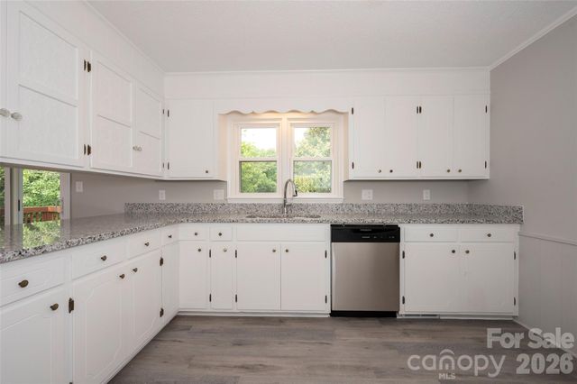 107 Coram Avenue, Boonville, NC 27011