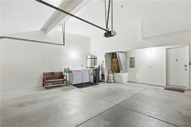 2728 Ferrin Road, Las Vegas, NV 89117