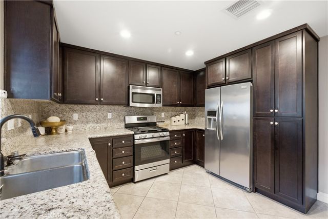 12465 Benton 1, Rancho Cucamonga, CA 91739