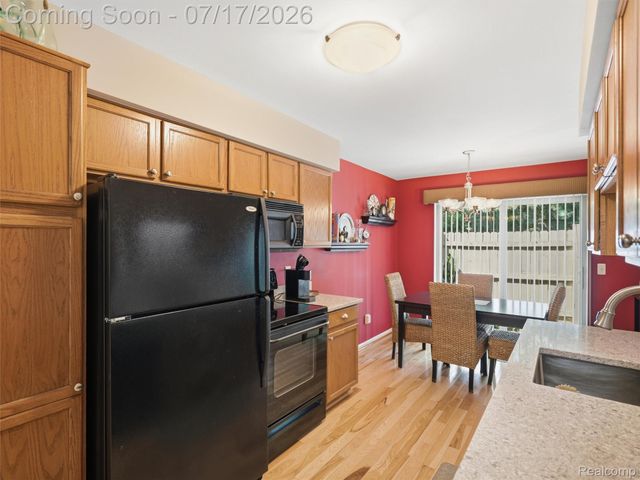 3404 Gingell Drive, Orion Charter Township, MI 48359