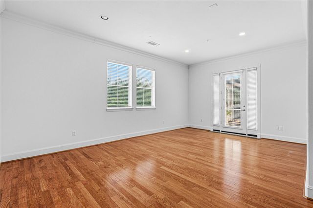 7134 S Mapleridge Street S 2E, Houston, TX 77081
