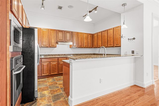 7134 S Mapleridge Street S 2E, Houston, TX 77081