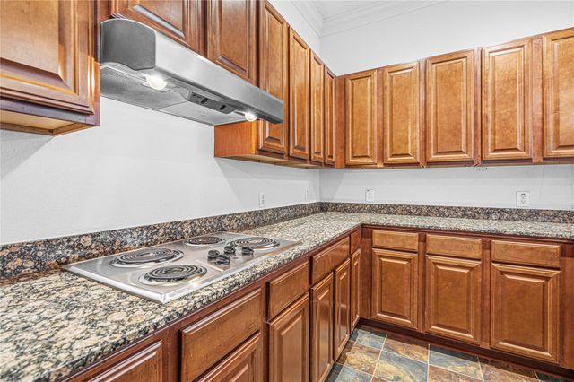 7134 S Mapleridge Street S 2E, Houston, TX 77081