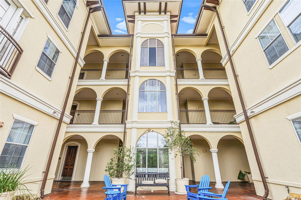 7134 S Mapleridge Street S 2E, Houston, TX 77081