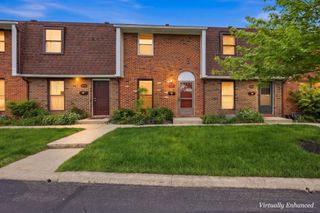 1945 Willoway Circle N, Columbus, OH 43220