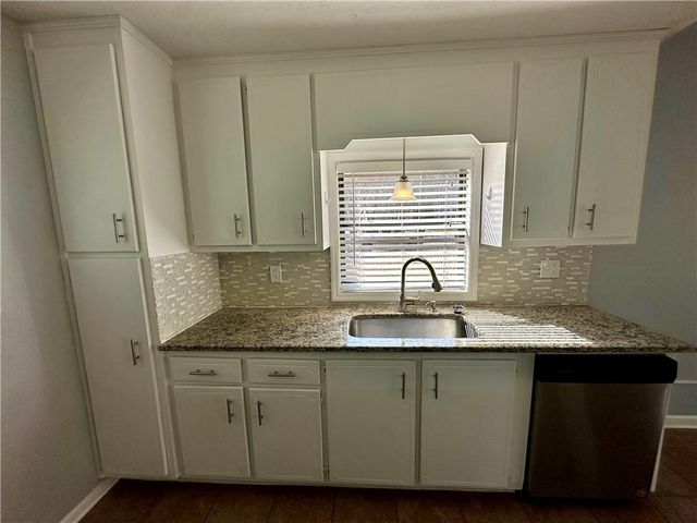 4668 Emerald Willow Drive, Acworth, GA 30101