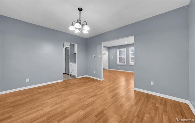 12717 Santa Rosa Drive, Detroit, MI 48238