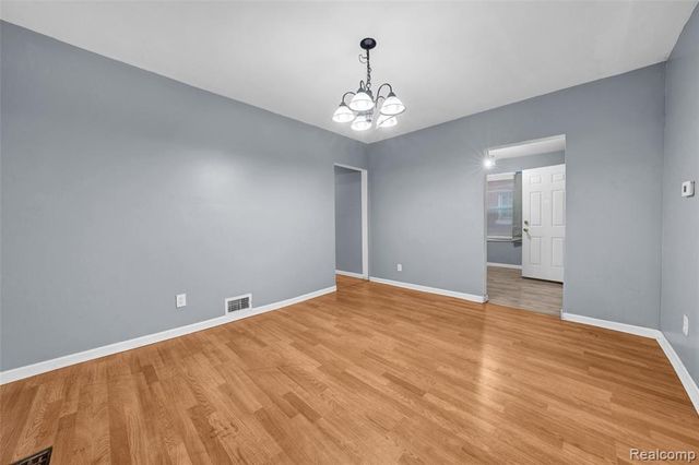 12717 Santa Rosa Drive, Detroit, MI 48238