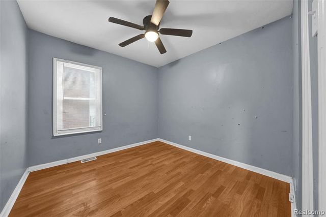 12717 Santa Rosa Drive, Detroit, MI 48238