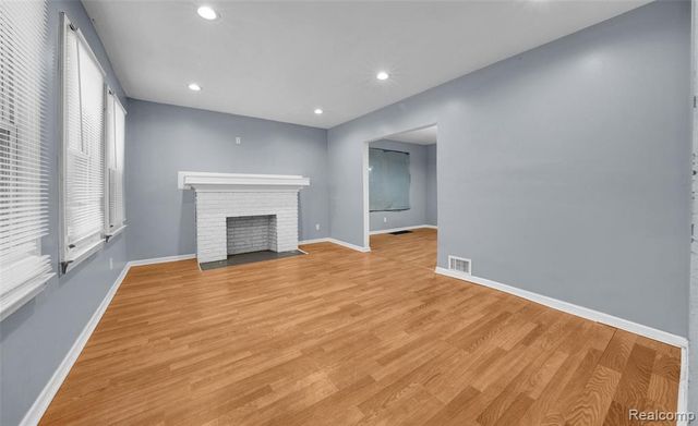 12717 Santa Rosa Drive, Detroit, MI 48238