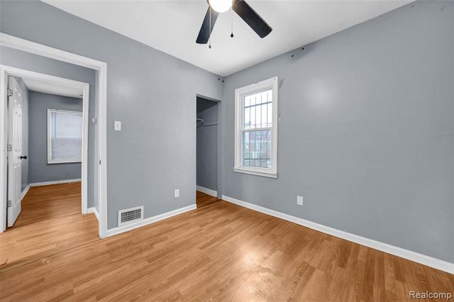 12717 Santa Rosa Drive, Detroit, MI 48238
