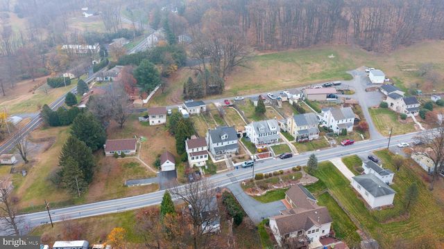 836 SCENIC DR, Mohnton, PA 19540