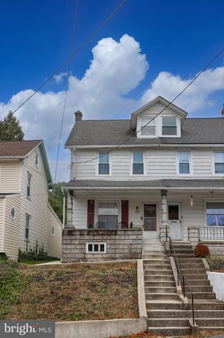 836 SCENIC DR, Mohnton, PA 19540