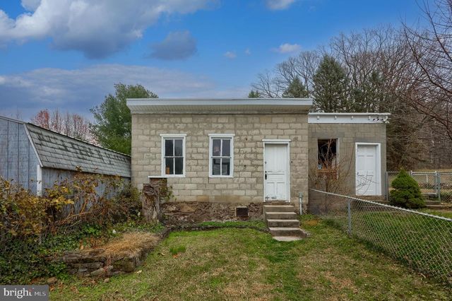 836 SCENIC DR, Mohnton, PA 19540