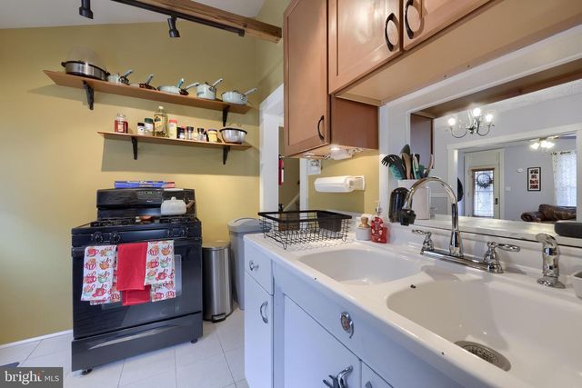 836 SCENIC DR, Mohnton, PA 19540