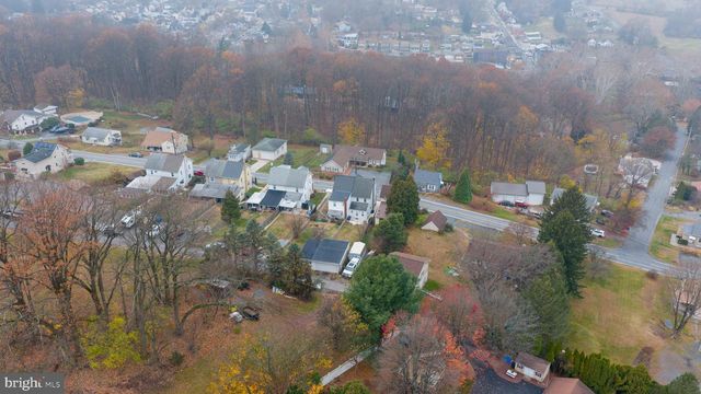 836 SCENIC DR, Mohnton, PA 19540