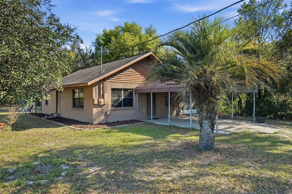 Image 1 of property listing at 33241 WESTWOOD DRIVE, Dade City, FL 33523