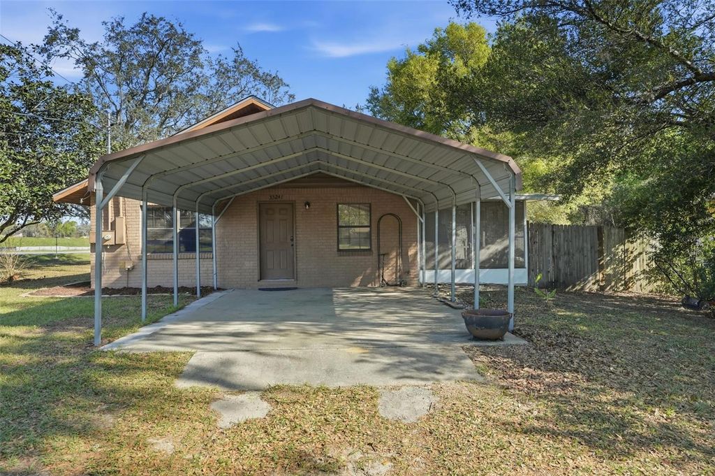 Image 35 of property listing at 33241 WESTWOOD DRIVE, Dade City, FL 33523