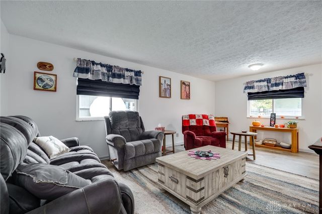 900 Garrison Avenue, Dayton, OH 45429