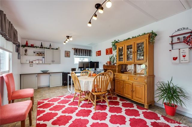 900 Garrison Avenue, Dayton, OH 45429