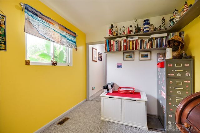 900 Garrison Avenue, Dayton, OH 45429